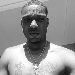 Meet your Posher, Dee